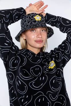 Outlet ???? BY SAMII RYAN Smiley® Universe Bucket Hat ???? 5 Outlet ???? BY SAMII RYAN Smiley® Universe Bucket Hat ???? -BY SAMII RYAN Shop EVY16093