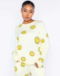 Budget π€© BY SAMII RYAN Smiley® Soft Knit Crewneck π₯°
